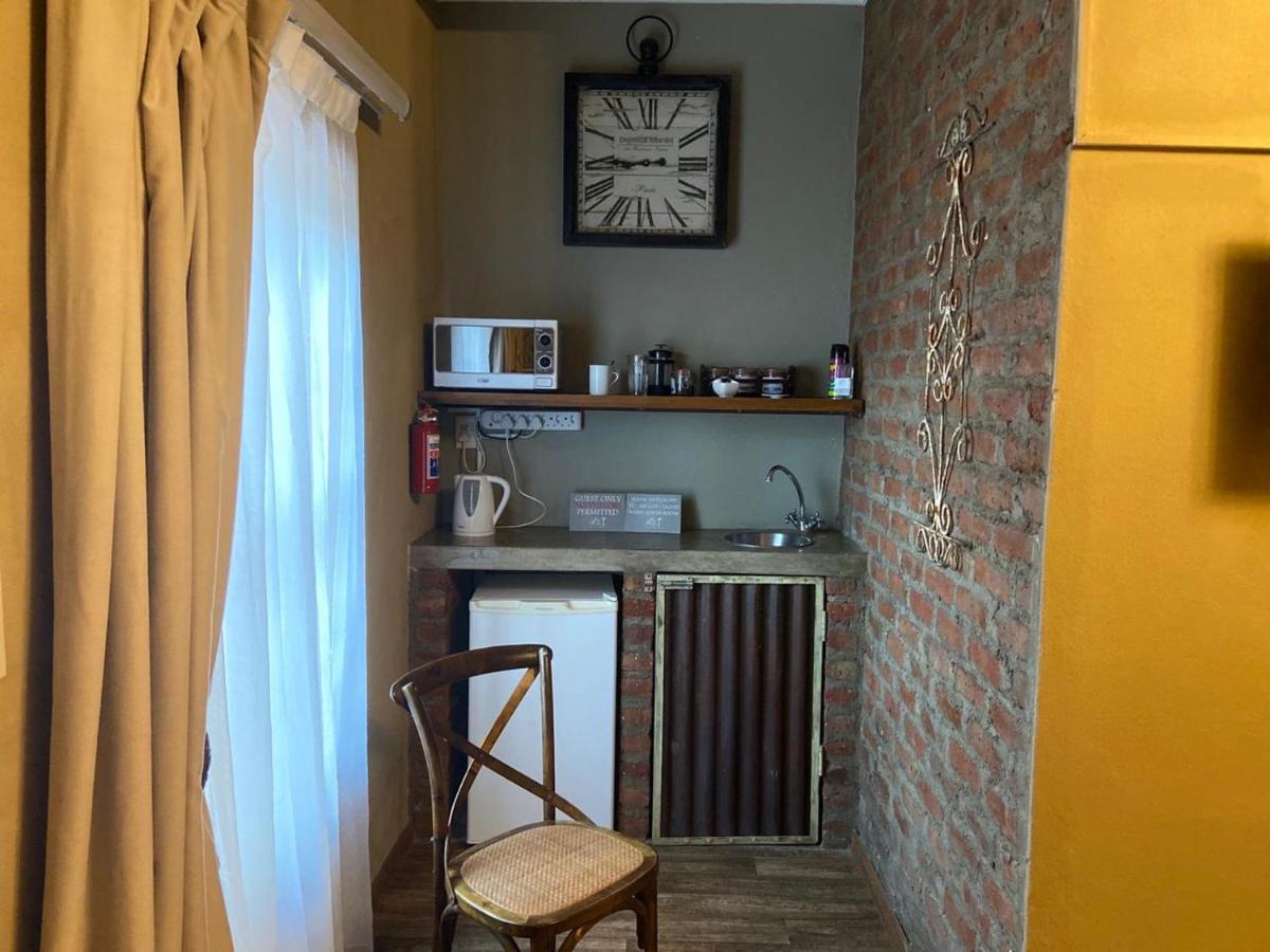 Cape Karoo Guesthouse بوفورت ويست المظهر الخارجي الصورة